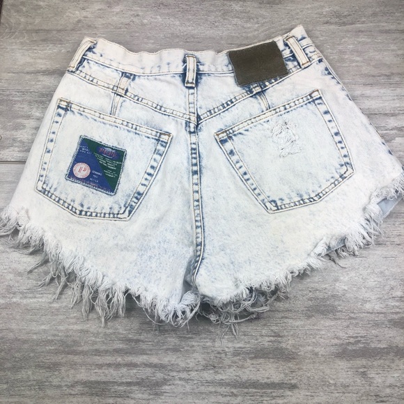 Vintage Pants - Vintage hi rise acid wash shorts H5